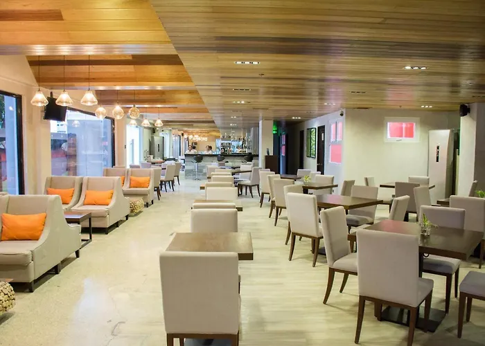 호텔 Kokotel Capitol 3*